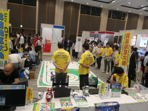 写真:EdgeTech+ West 2025 ETロボコンブースの様子