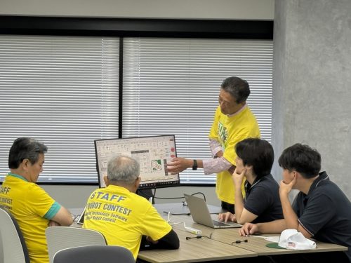 写真:モデル相談の様子 その2