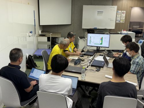 写真:モデル相談の様子(1)